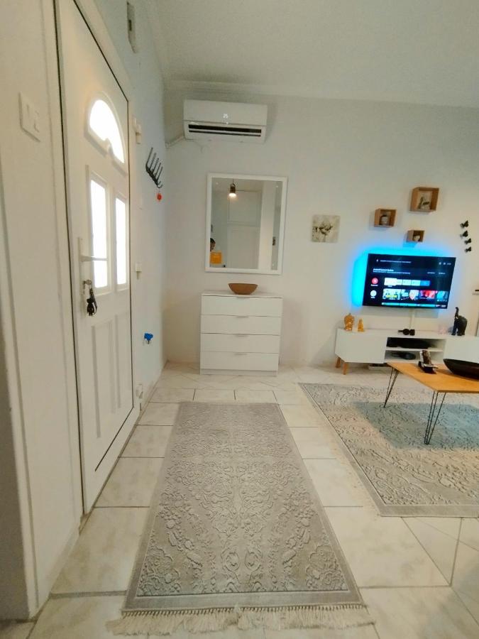 Antonia'S Cozy Apartment Айя-Триас Экстерьер фото